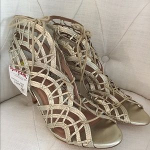 Joie gold formal shoes